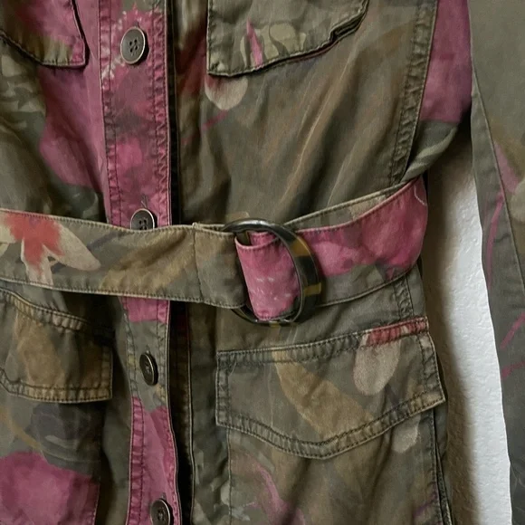 DESIGUALCamoasis Khaki Floral Parka Jacket SS21 Style 21SWEN13Size Medium